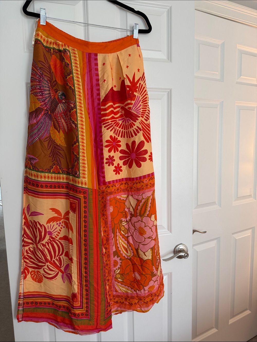 FARM RIO Women’s Wide Leg Orange Printed Pants